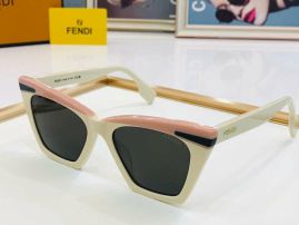 Picture of Fendi Sunglasses _SKUfw49870621fw